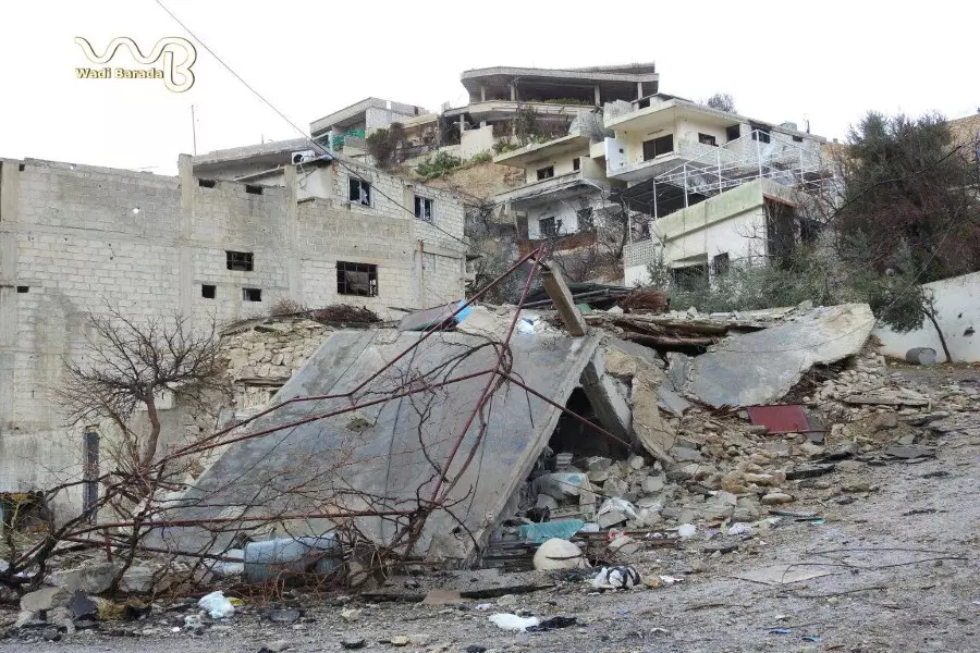 قوات الأسد و حزب الله الإرهابي تتقدم في وادي بردى على ركام بيوت أهلها
