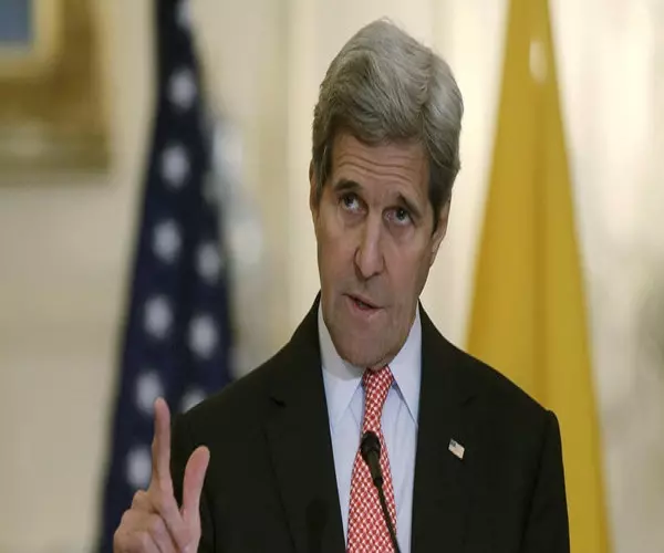 جون كيري ... الهجمات على المدنيين في سوريا يجب أن تتوقف