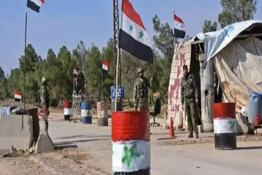 قوات الأسد تعتقل 13 معلمة وطالبة على أحد حواجزها بريف الرقة