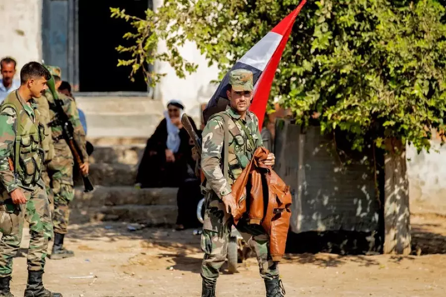 مصرع عنصرين للنظام وإصابة آخر إثر هجوم مجهول بريف الرقة