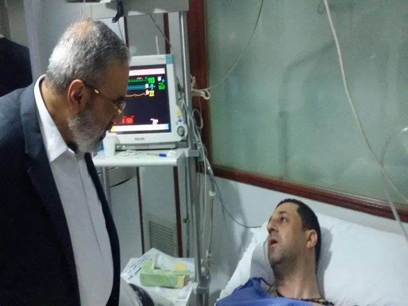 ثوار درعا يتسببون بتوقف مدير قناة العالم الإيرانية في سوريا عن الكلام و شل حركته