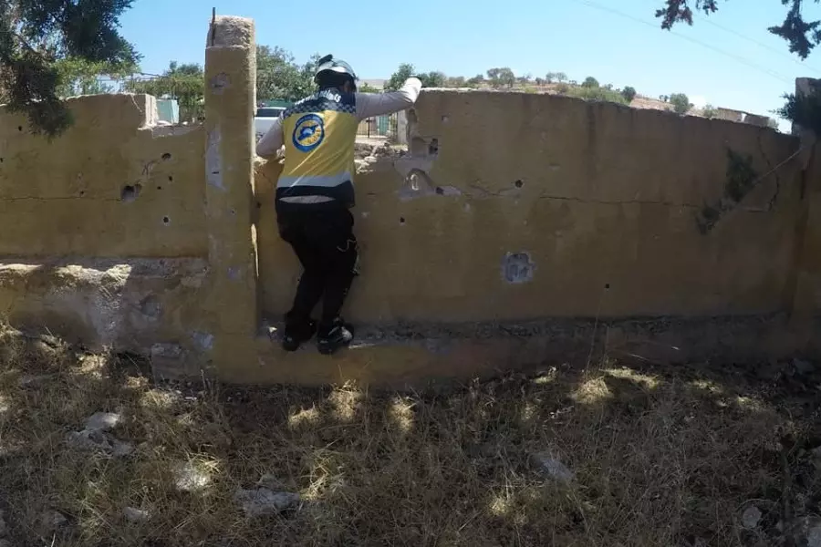 الطيران الروسي يقصف مزرعة قرب خان شيخون ويوقع مجزرة بحق المدنيين