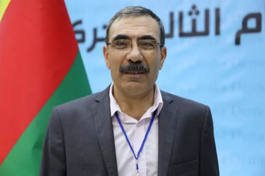 "آلدار خليل" يصف العائدين إلى منطقة عفرين بـ "المرتزقة" ونشطاء أكراد ينتقدون