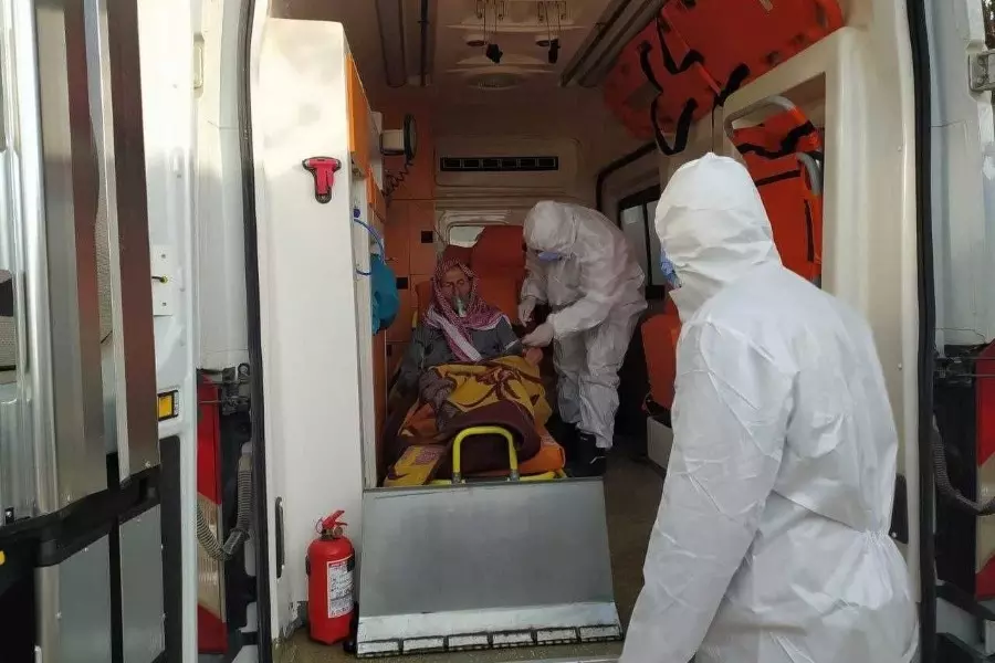 "كورونا" .. النظام يسجل 102 إصابة والوفيات بالمناطق المحررة تصل لـ 2,324 حالة