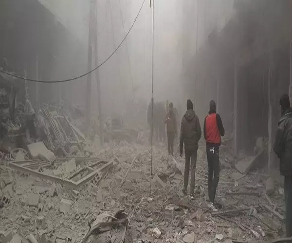 أكثر من 10 شهداء جراء الغارات الروسية على بلدة كفرناها