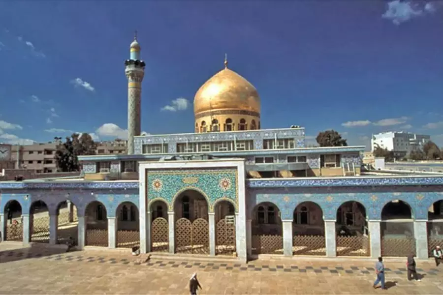 مساحته ستبلغ الضعف ... إيران تستغل "كورونا" لتوسعة مقام "السيدة زينب" قرب دمشق