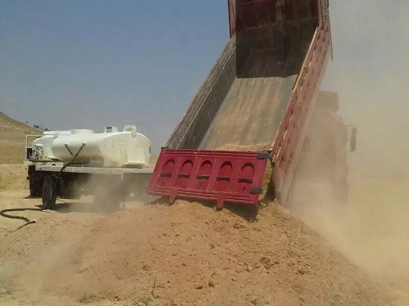 اتفاق بين أحرار الشام و مجلس محافظة حلب الحرة على البدء بتنفيذ مشروع القرى الطينية لإيواء النازحين