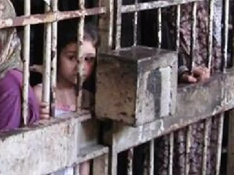 مكان الولادة: السجن