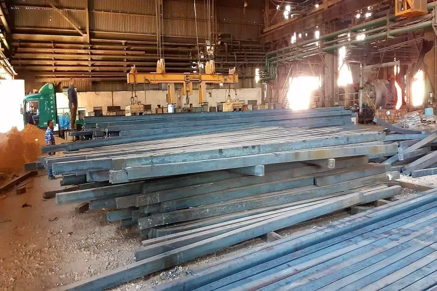 لتسديد مبلغ 92 مليار ليرة .. النظام يحجز على "معمل حديد" يملكه "محمد حمشو"