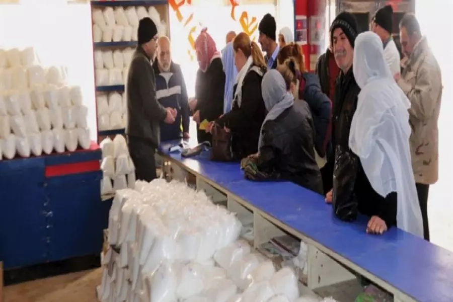 النظام يخفض مخصصات السكر ويعد بإضافة الزيت والمتة عبر "البطاقة الذكية"