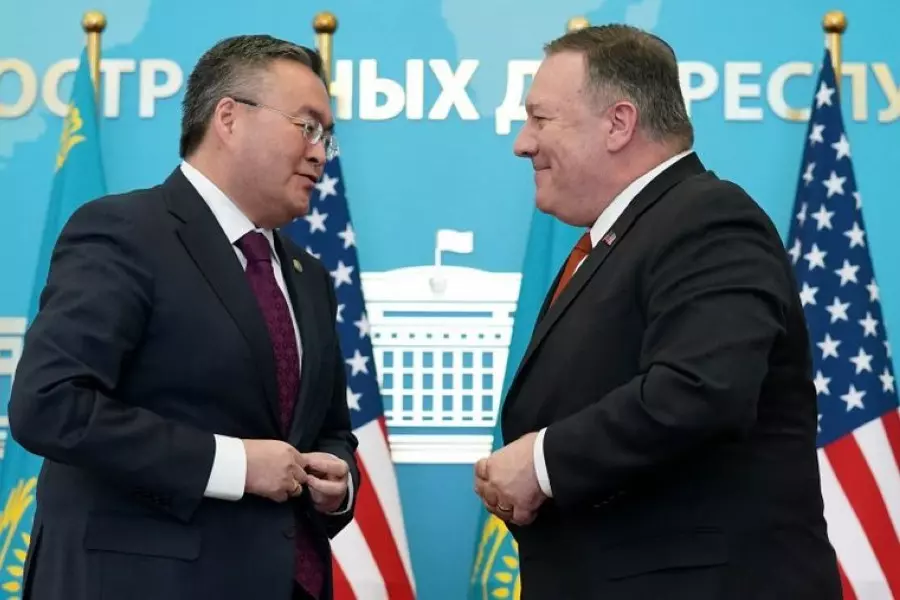 بومبيو يهنئ سلطات كازاخستان لاستعادتها مقاتلي "داعش" من سوريا والعراق