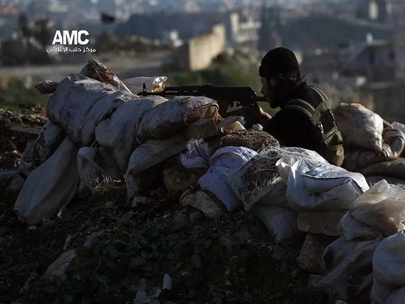 ثوار حلب يواصلون تقدمهم على جبهات المدينة ... ويدمرون عربة فوزديكا بالريف