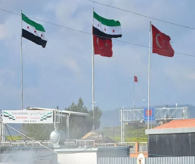 السماح للسوريين الحاملين لبطاقات سفر أو فيزا بالدخول بشكل نظامي من معبر باب السلامة