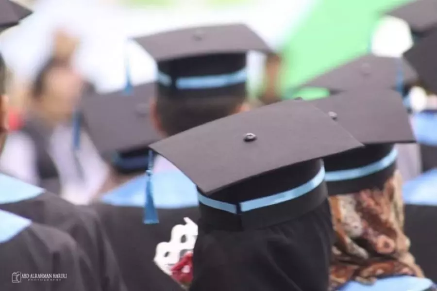 الآلاف ينتظرون ... مناشدات لتوفير منح دراسية للطلاب السوريين في الأردن