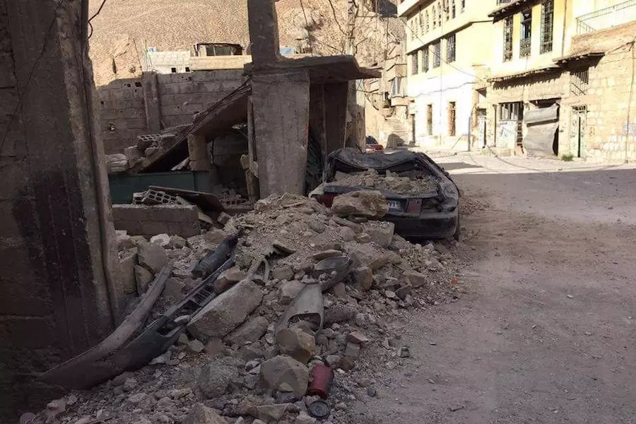 بعد استخدام جميع أنواع الأسلحة .. الأسد يدخل غاز "الكلور" على قائمته التدميرية لوادي بردى