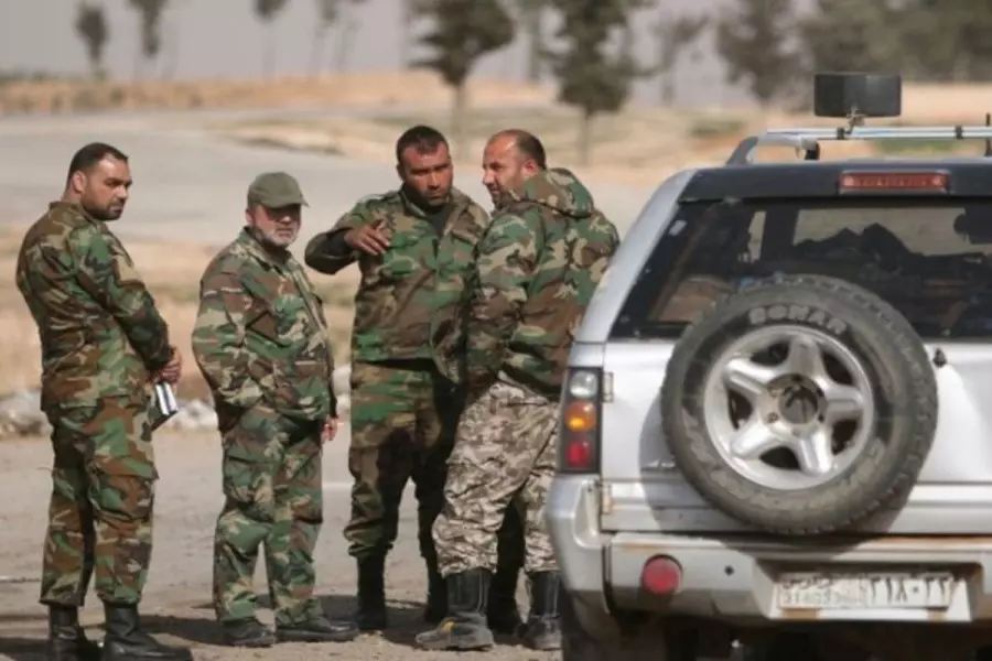 بينهم 12 فلسطينياً .. مخابرات الأسد تعتقل عشرات المدنيين جنوب دمشق