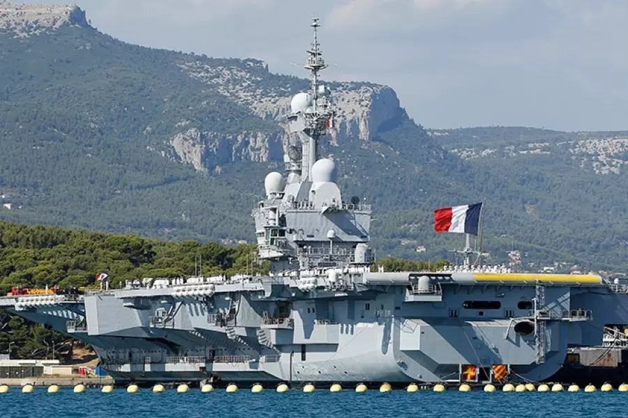 "شارل ديغول" باتجاه البحر المتوسط لشن هجمات ضدّ "دا.عـش" في سوريا والعراق
