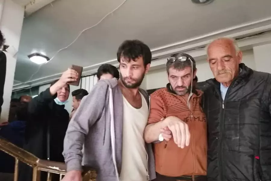 "الشبكة السورية" تُطلق نداء استغاثة لكشف مصير 140 ألف معتقل في سجون الأسد