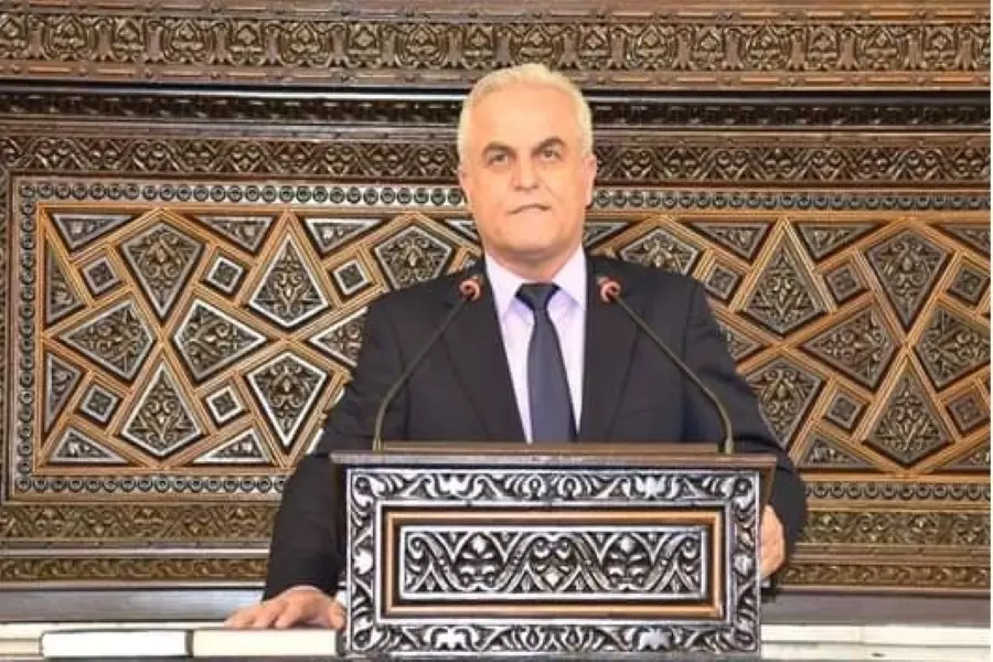 "حكومة فاشلة" .. عضو بمجلس التصفيق يقترح فرض "ضريبة فساد تؤخذ من الفاسدين"