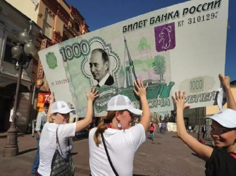 هل يسقط بوتين مع الروبل ؟؟