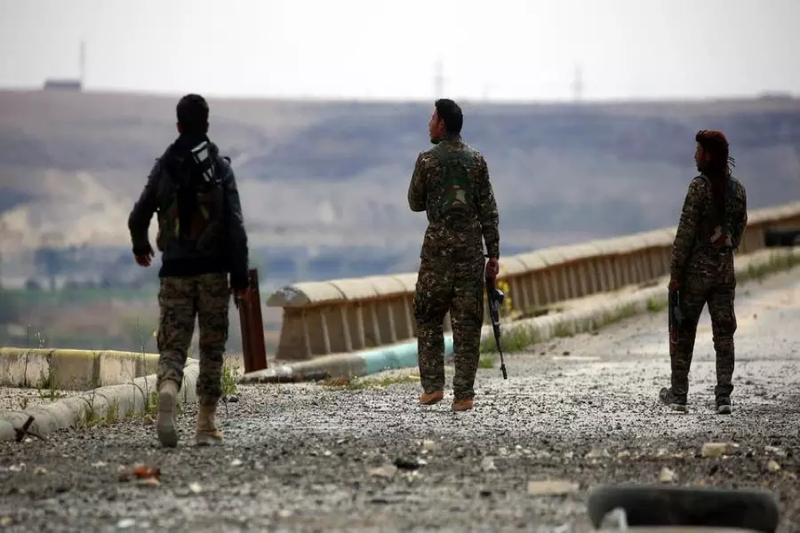 "قسد" تعتقل ناشط بريف الرقة وتعتدي عليه بالضرب وتنقله لمكان مجهول