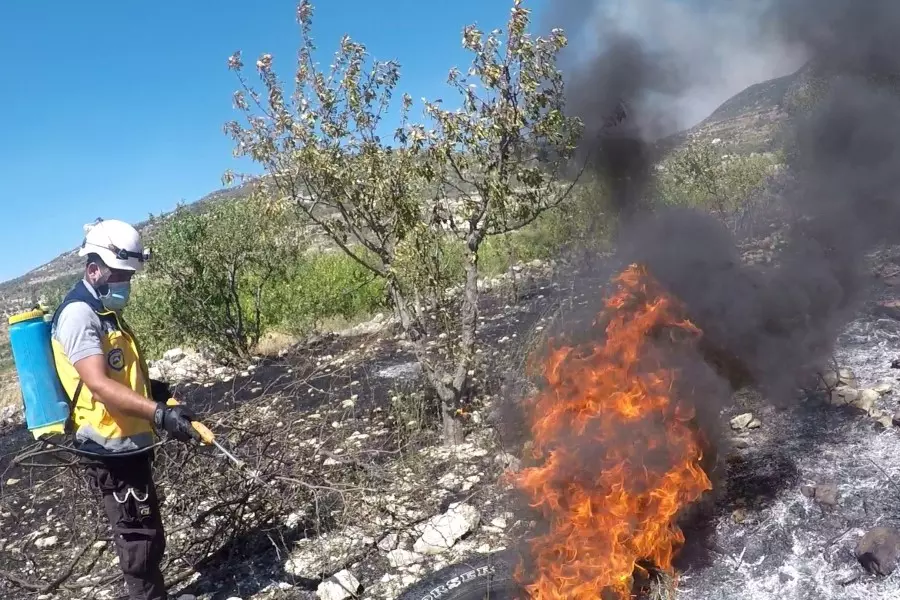 بعد تسبب النظام بحرق 700 دونم من الأراضي .. محلي مرعند بإدلب يعلن المنطقة منكوبة زراعياً