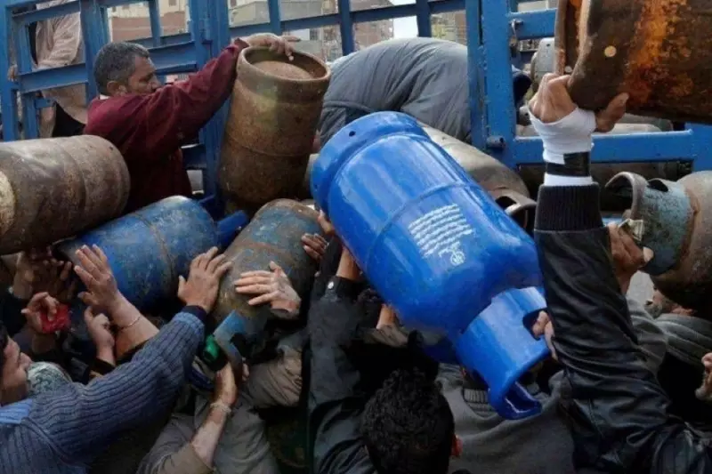 النظام يتحدث عن اكتشاف جديد للغاز في حقل بريف حمص .. موالون يعلقون