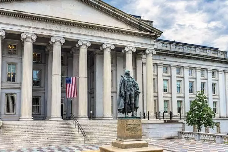 الخزانة الأمريكية تفرض عقوبات على شخصين قدما "تسهيلات مالية" لـ "داعش"