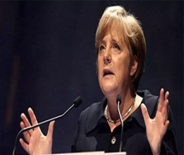 ميركل تندد بالعنف ضد اللاجئين في ألمانيا