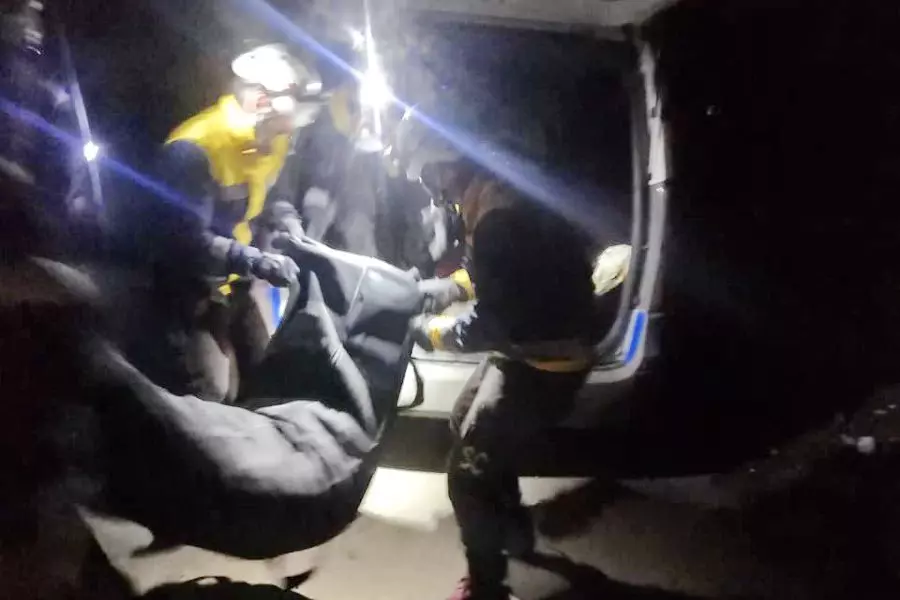 ثلاث شهداء "أم وأبنائها" بقصف جوي روسي على قرية أرنبة بإدلب