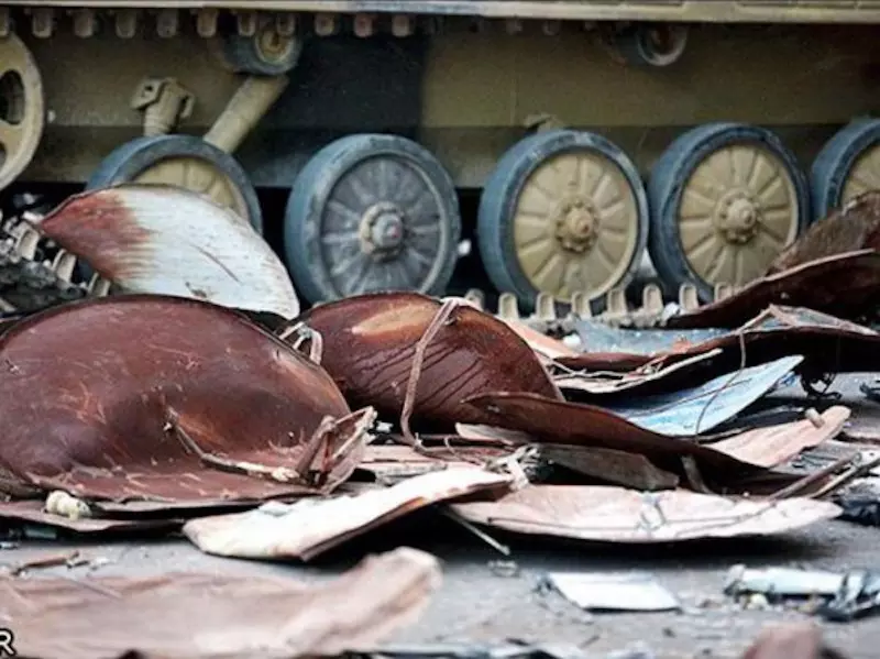 تنظم الدولة يمنع أجهزة الاستقبال الفضائي ويعتبر من يستخدمها بـ"عاص" لله و رسوله