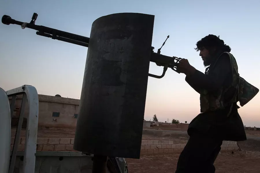 بارك الله بولد منحه القدر منصب قائد في “هيئة تحرير الشام” ليثأر من مدينة كاملة لمقتل والده !!؟