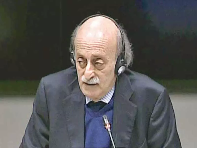 تفكيك وليد جنبلاط للنظام السوري