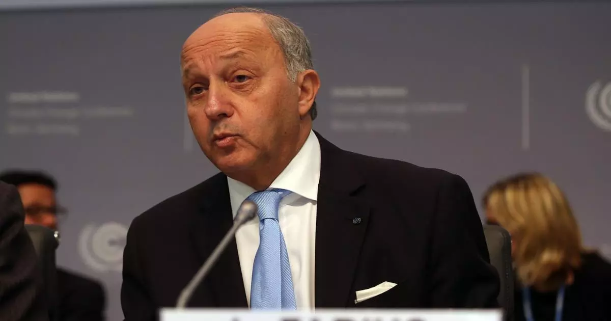 فابيوس يؤكد أن وفد هيئة المفاوضات هو من سيقود العملية في جنيف ..و"مسلم" لن يحضر