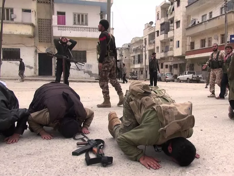 الثوار يبادلون عددا من الأسرى مع وحدات الحماية الكردية بريف حلب