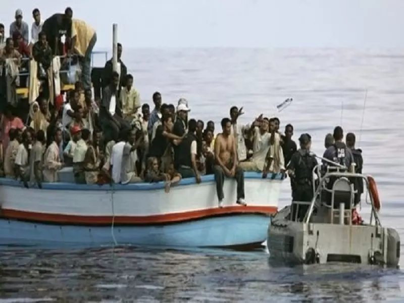 إنقاذ أكثر من 300 مهاجر غير شرعي