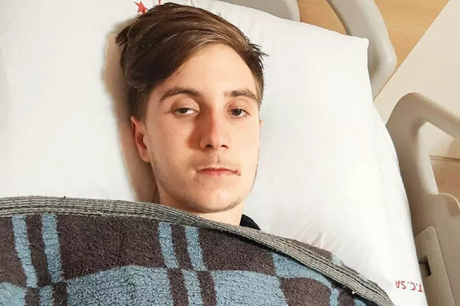 صحيفة تركية تُحمل "حزب الخير" مسؤولية الاعتداء على طلاب سوريون في هاتاي التركية