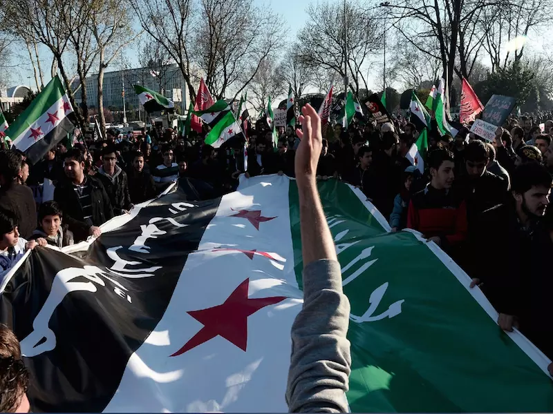 لترتفع المعارضة السورية إلى مستوى مسؤولياتها