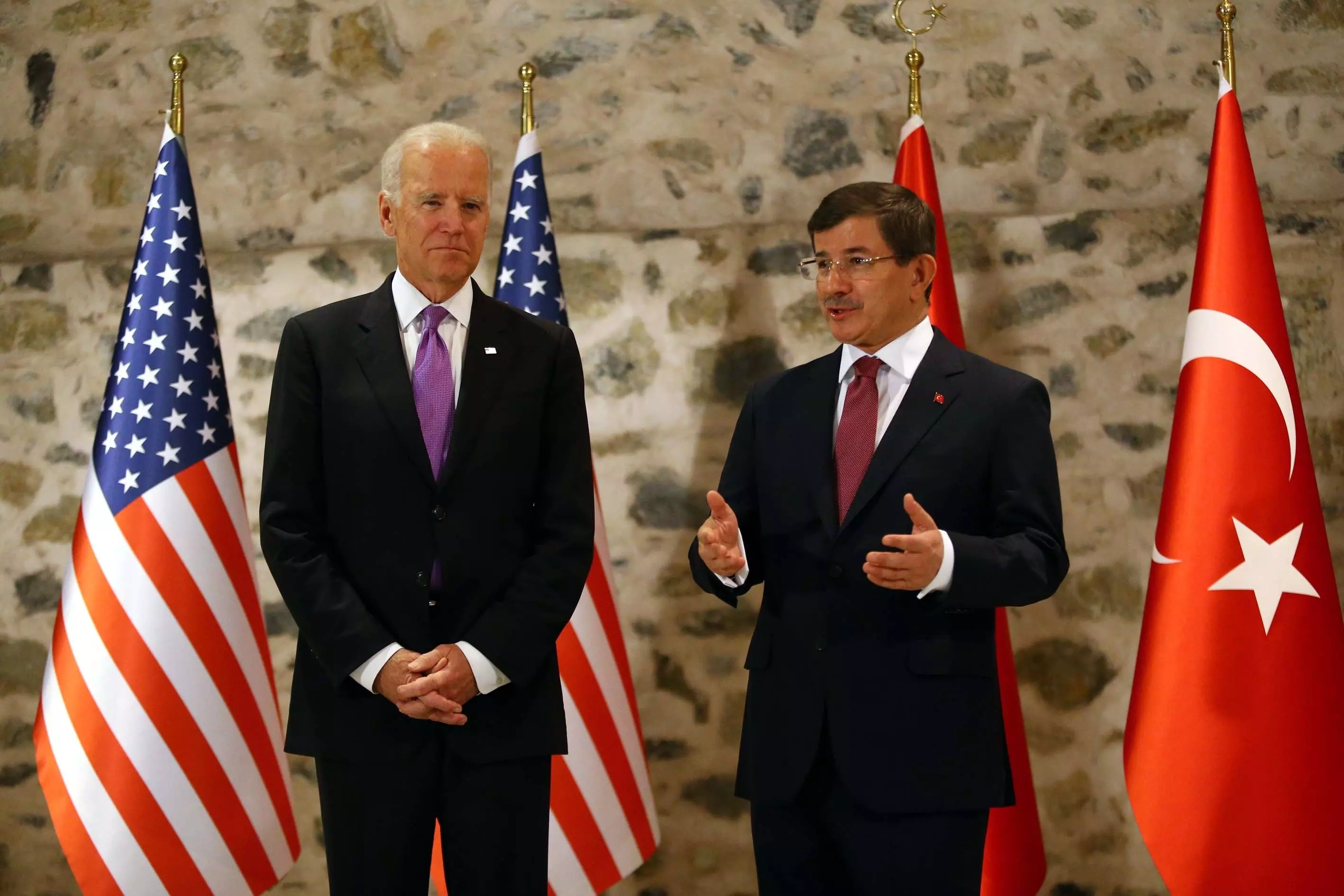 استعداد أمريكي تركي لفرض حل عسكري في سوريا .. و روسيا تعتبر ذلك "تهديدات هدامة"