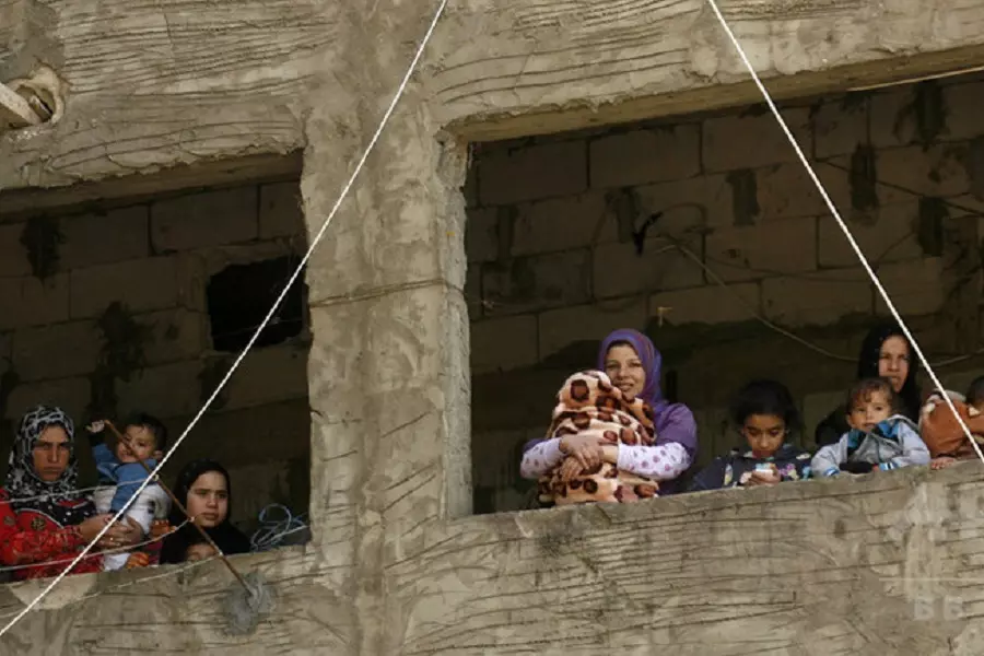 لدفعهم للعودة لبلادهم ... مفوضية اللاجئين تقطع الدعم عن 8 آلاف عائلة سورية في لبنان