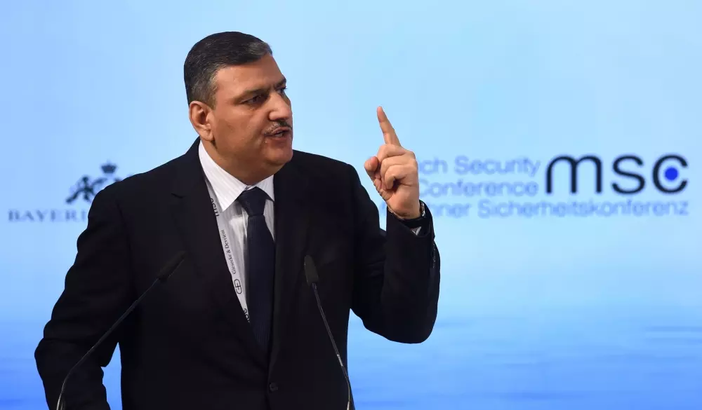 لا لـ"القلق" البدائل موجودة ... حجاب : لن نفاوض إلا على نقطة الهيئة الانتقالية و فشل السياسية لايعني النهاية