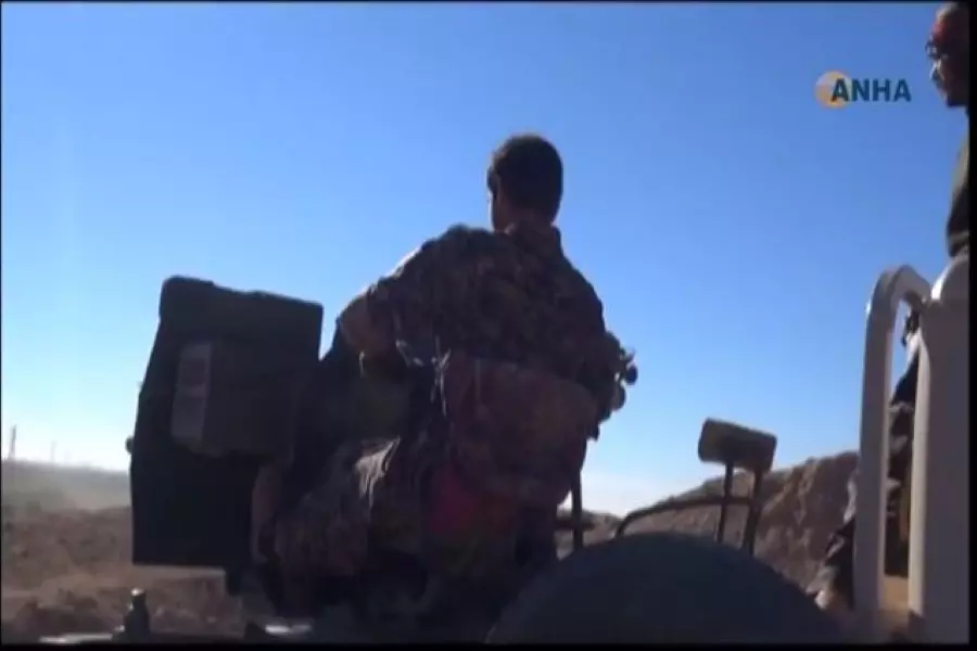 تنظيم الدولة يباغت "قسد" بمفخخة ويحاول فك الحصار عن تل السمن بالرقة