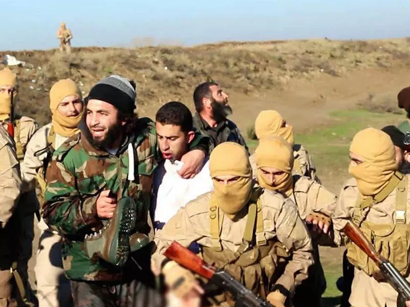 اسقاط “الدولة الاسلامية” لطائرة اردنية واسر طيارها .