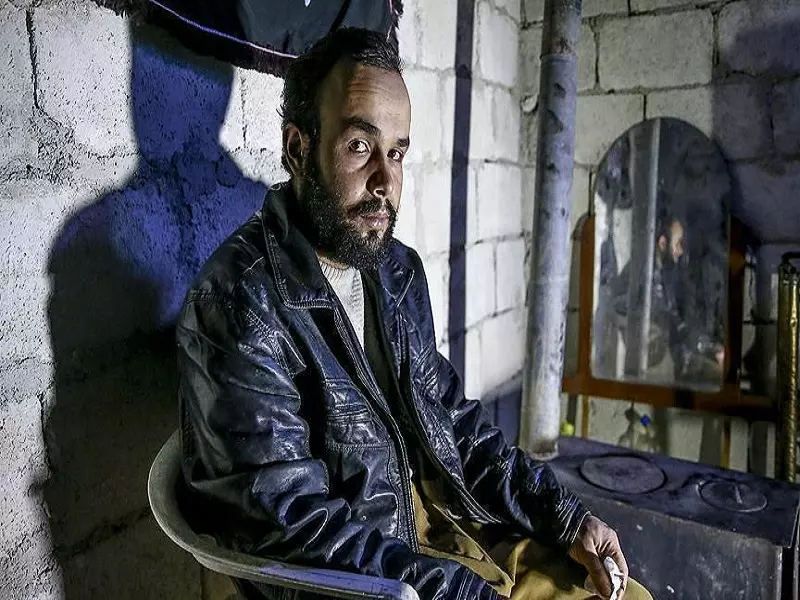 جندي سوري أسير يكشف عن وجود 700 جندي روسي في اللاذقية