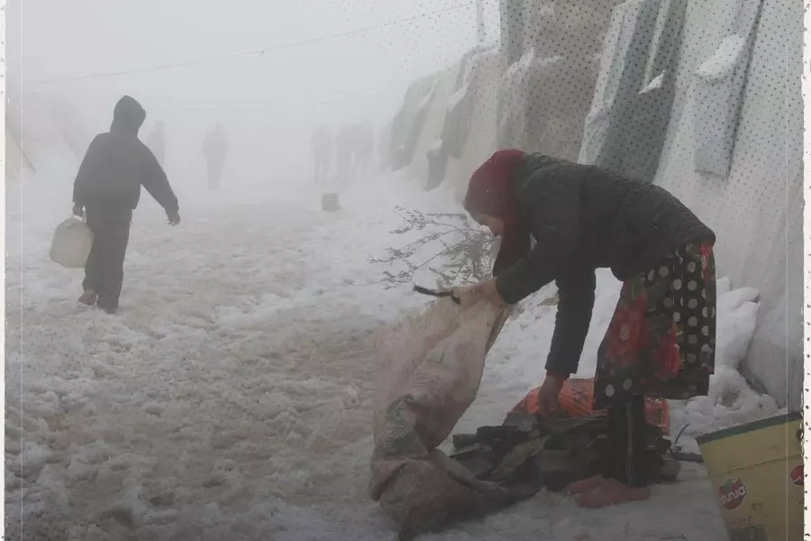 شبكة حقوقية تُناشد المنظمات لإغاثة المهجرين في مخيمات شمال غرب سوريا