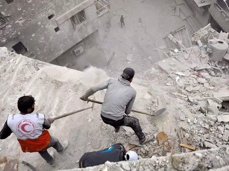 مخيم اليرموك يكشف اضطراب القيادة الفلسطينية