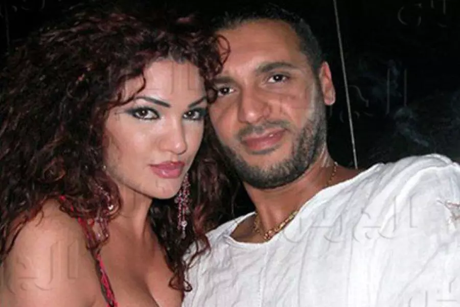 في "سوريا الأسد" .. زوجة نجل "معمر القذافي" تدهس شرطة ومدنيين والنظام يمنع محاسبتها