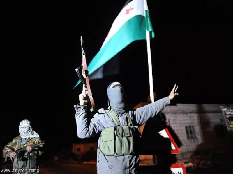 "الجيش الحر" المطلوب للخارج مختلف عن جيشنا