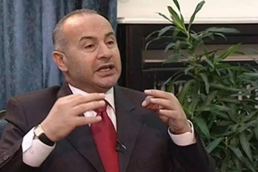 "خالد العبود" يفضح آلية عمل إعلام النظام الرسمي في استضافة أبرز وجوه التشبيح