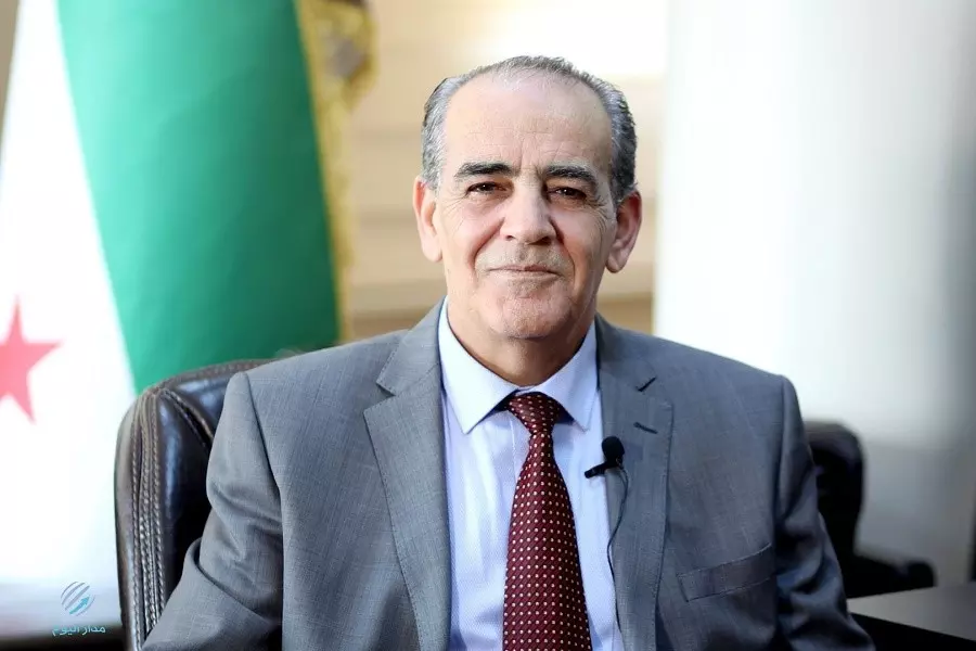 العريضي: السعودية علقت عمل موظفين يؤدون مهام خدمية بمكتب "هيئة التفاوض" بالرياض